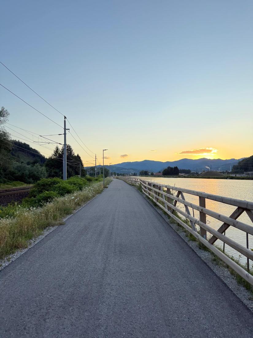 Sonnenuntergang über dem Murradweg